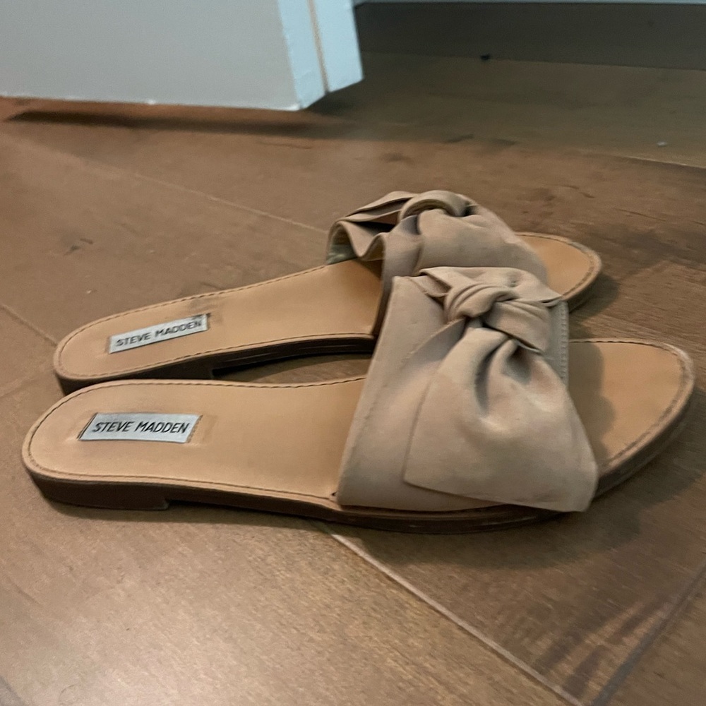 Steve Madden bow sandals